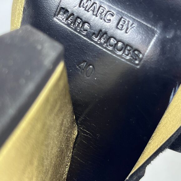 MARC BY MARC JACOB Sandals 40 Suede 5" Block Heels Platform Black Gold - Picture 16 of 16